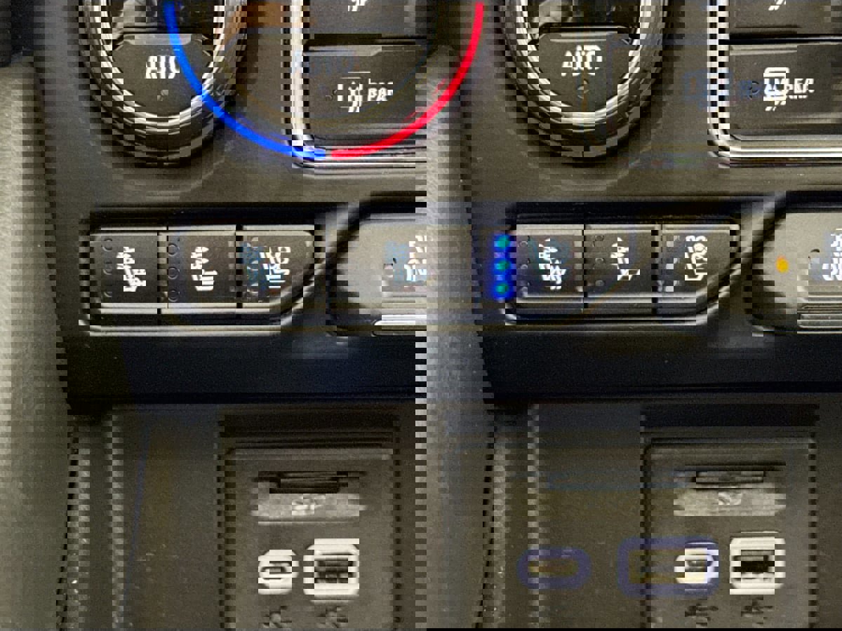 Used 2021 Chevrolet Tahoe High Country image 27