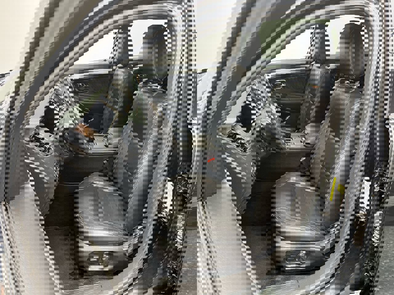 Used 2014 Ford Taurus SEL w/ Equipment Group 201A image 10