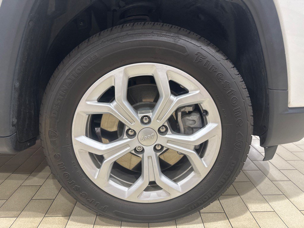 Used 2024 Jeep Compass Latitude AWD/4WD image 47