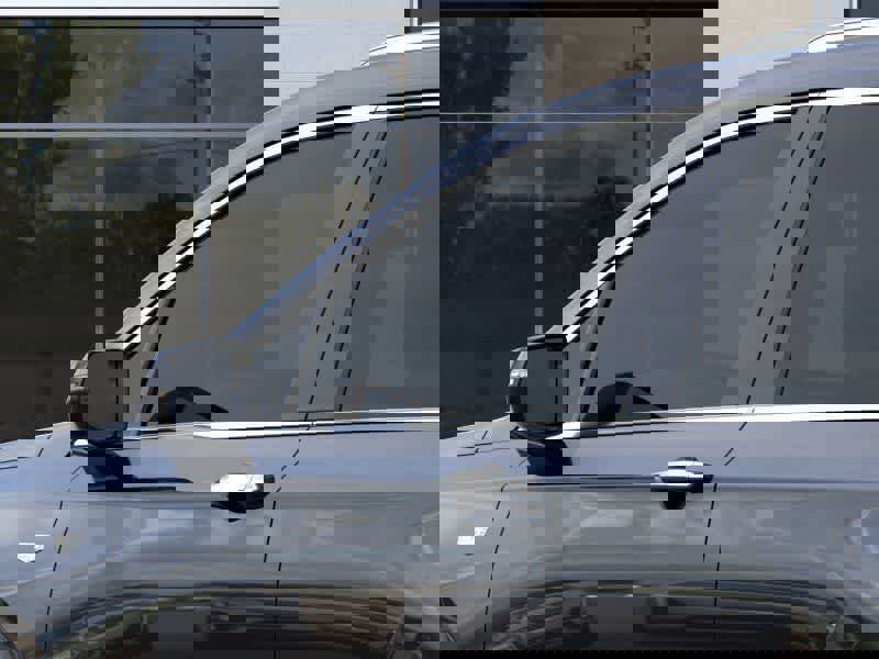 Used 2025 Cadillac XT6 Premium Luxury image 12