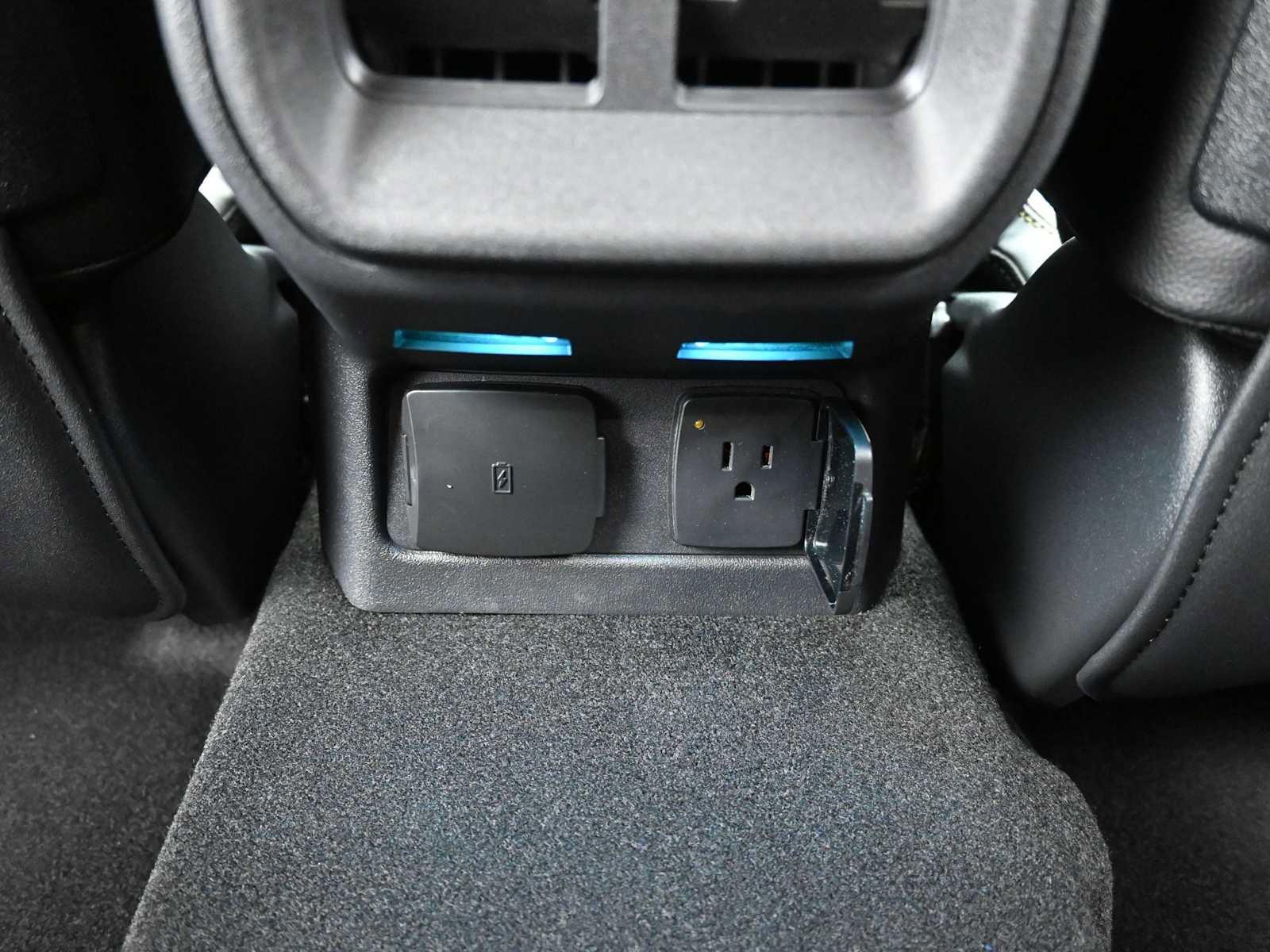 New 2025 Ford Bronco Badlands image 14