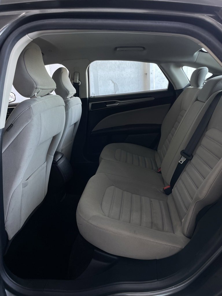 Used 2018 Ford Fusion S image 15