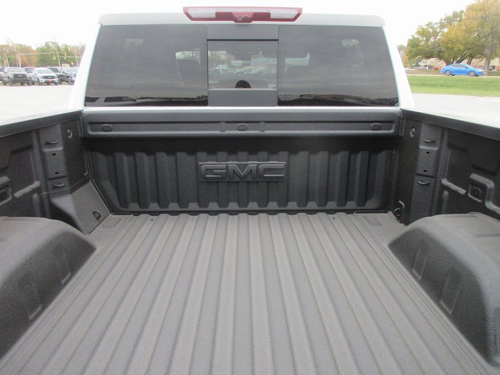 New 2026 GMC Sierra 1500 AT4 w/ AT4 Premium Package image 6
