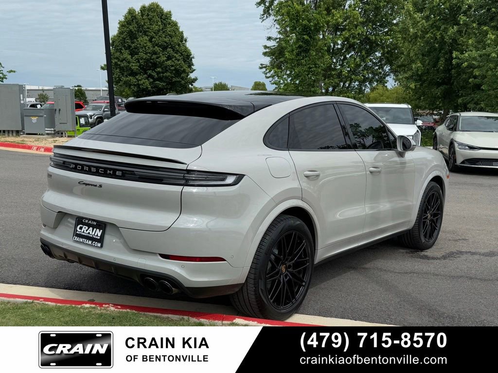 Used 2024 Porsche Cayenne S AWD/4WD image 5