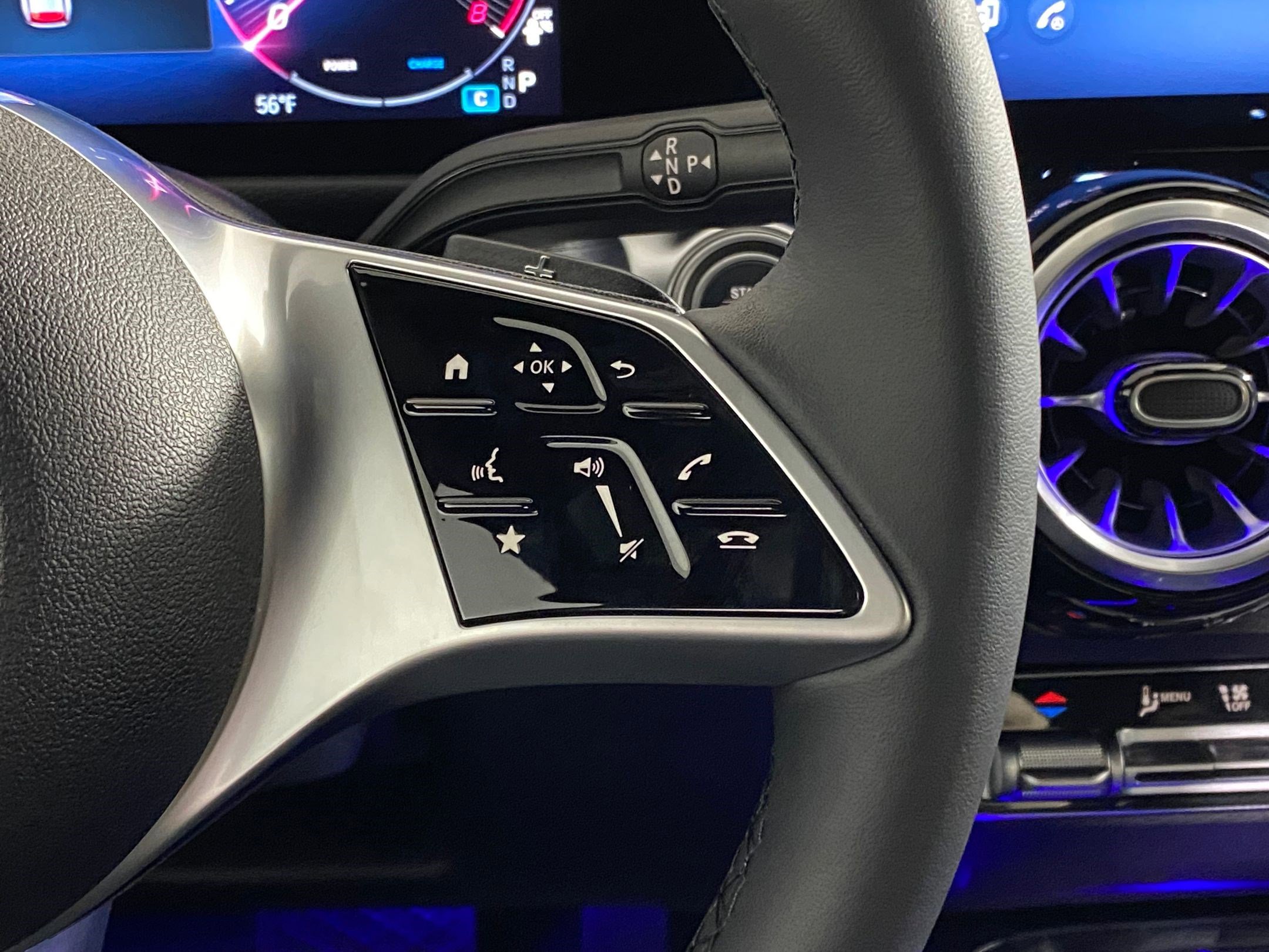 New 2025 Mercedes-Benz GLB 250 4MATIC image 28