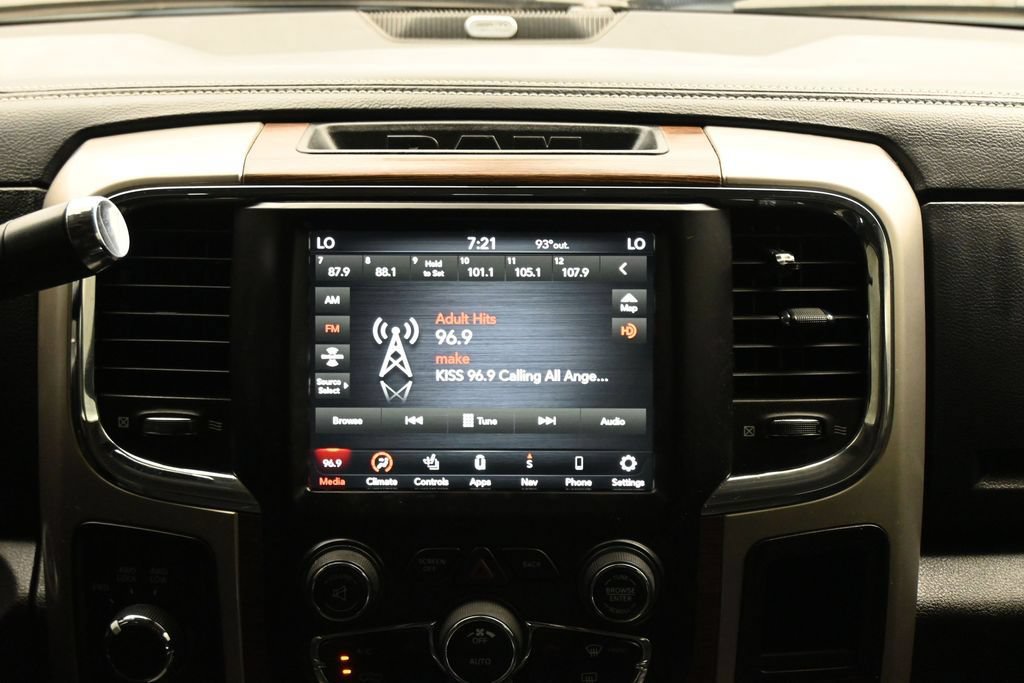 Used 2018 RAM 2500 Laramie w/ Convenience Group AWD/4WD image 24