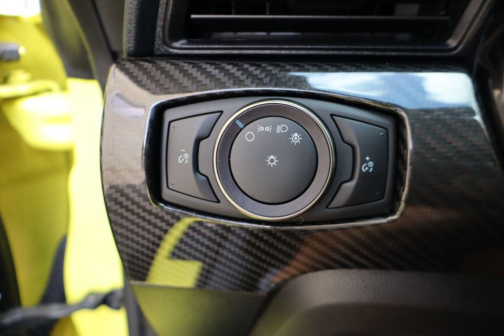 Used 2021 Ford Mustang Shelby GT500 w/ Carbon Fiber Track Pack RWD image 32