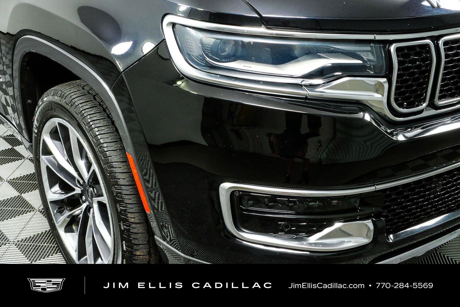 Used 2022 Jeep Wagoneer Series III w/ Premium Group I RWD image 41