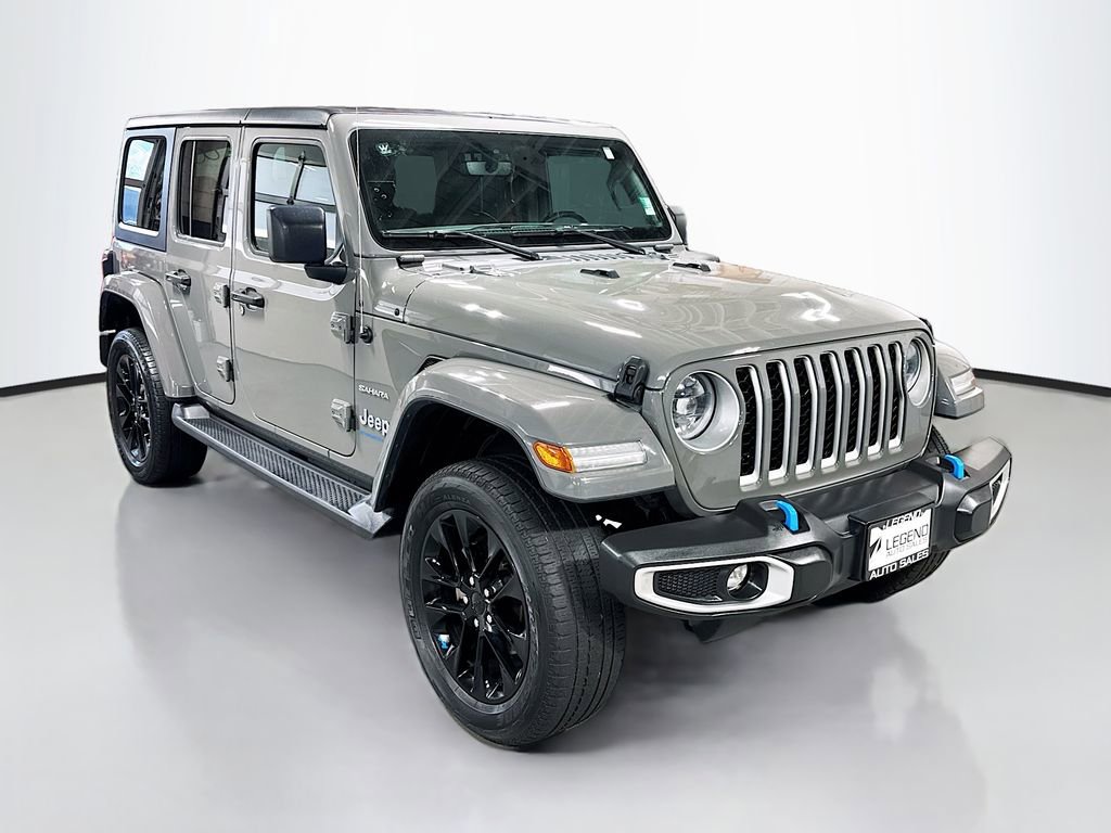 Used 2023 Jeep Wrangler Unlimited Sahara w/ Cold Weather Group AWD/4WD image 3