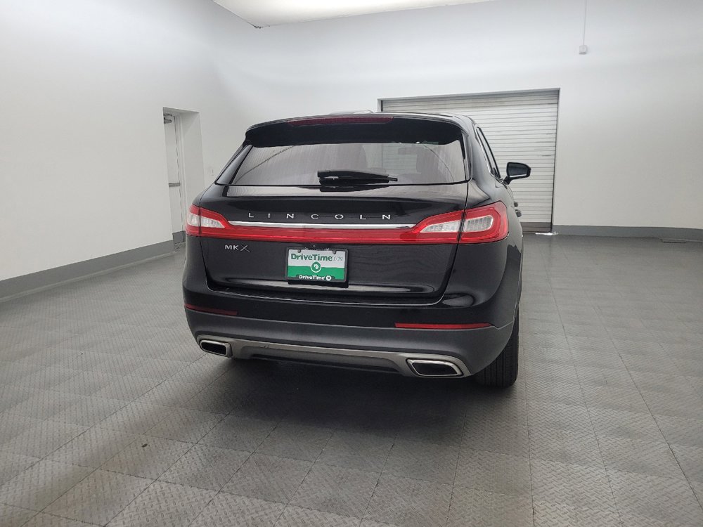 Used 2017 Lincoln MKX Select w/ Select Plus Package FWD image 7