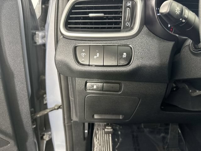 Used 2020 Kia Sorento LX AWD/4WD image 14