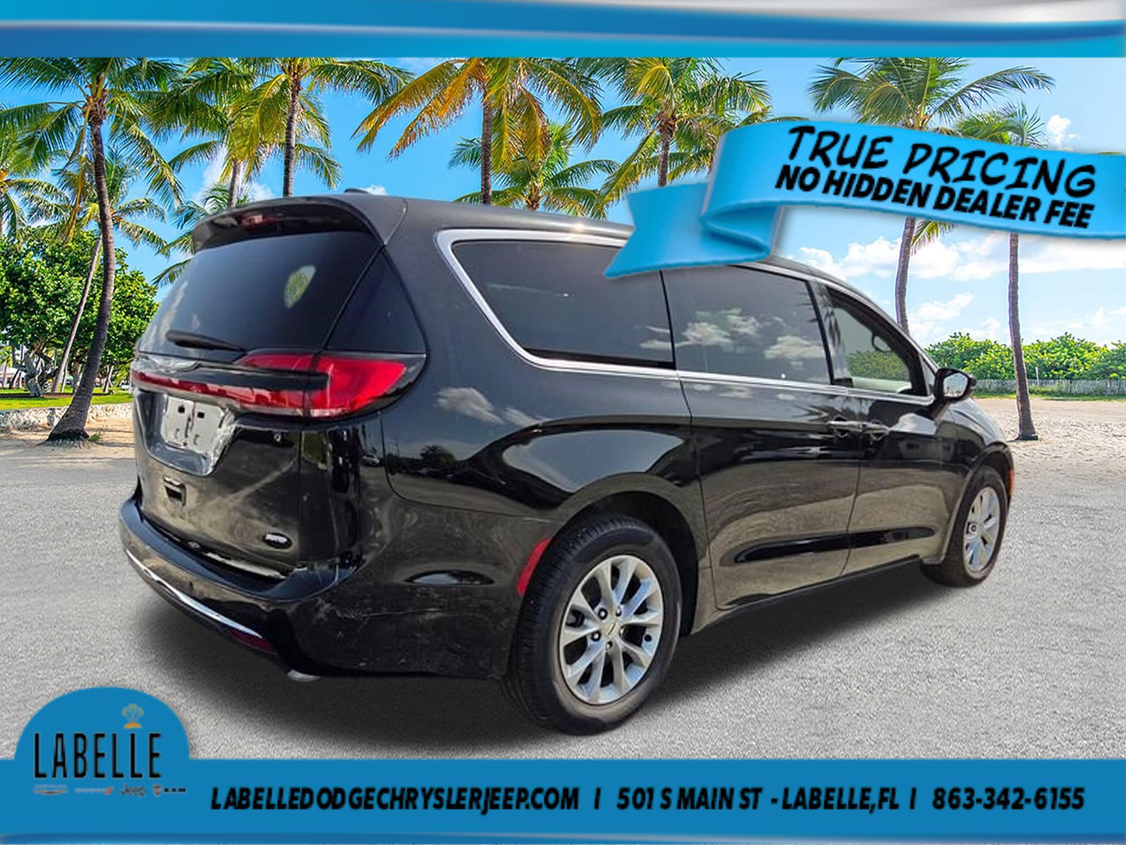 Used 2025 Chrysler Pacifica Select AWD/4WD image 7