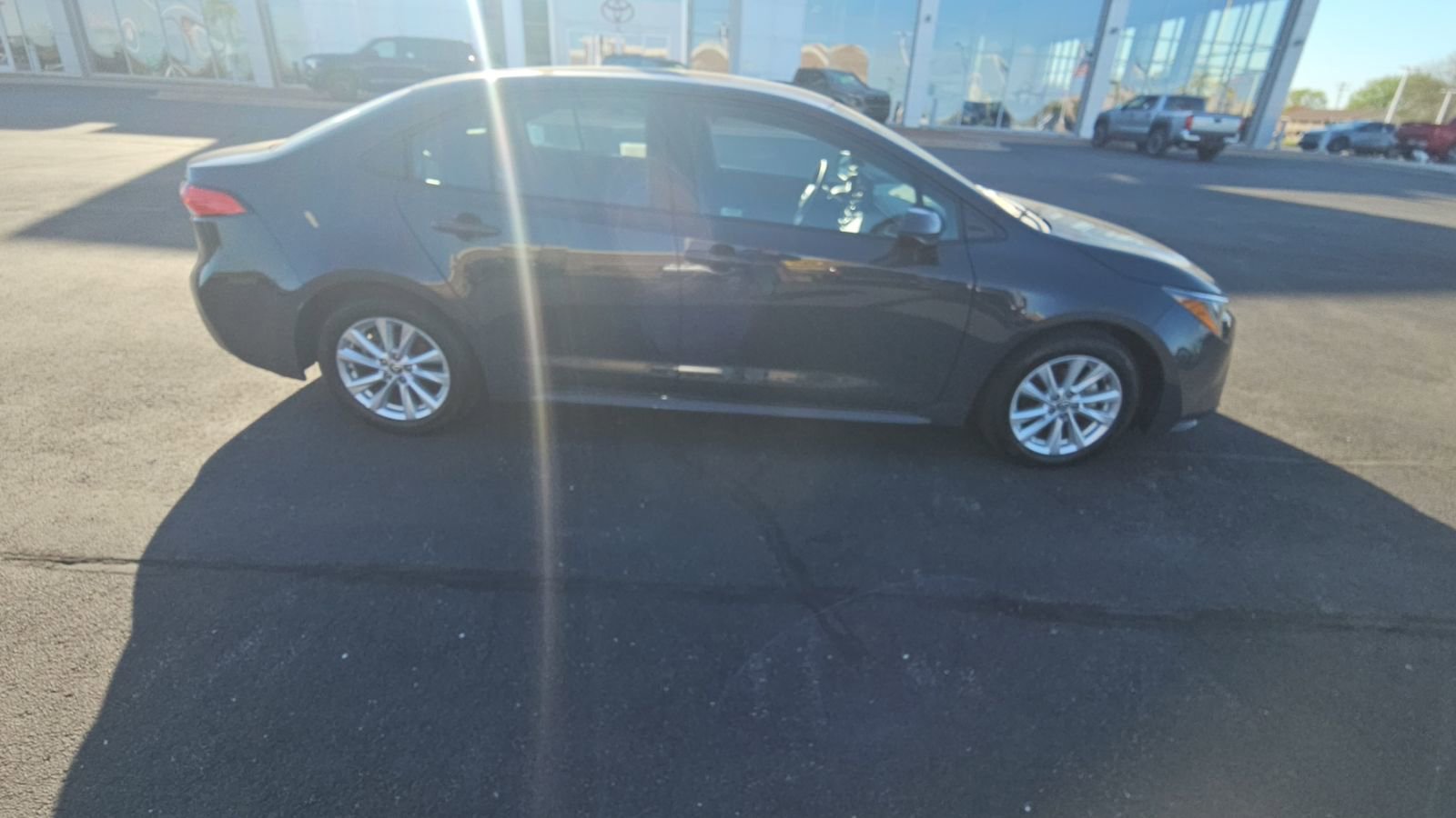 Certified 2024 Toyota Corolla LE w/ LE Convenience Package FWD image 2