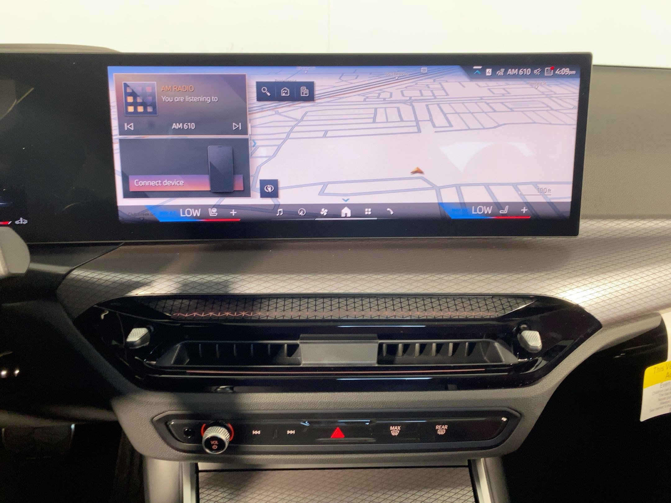 Used 2026 BMW 330i Sedan w/ M Sport Package image 22