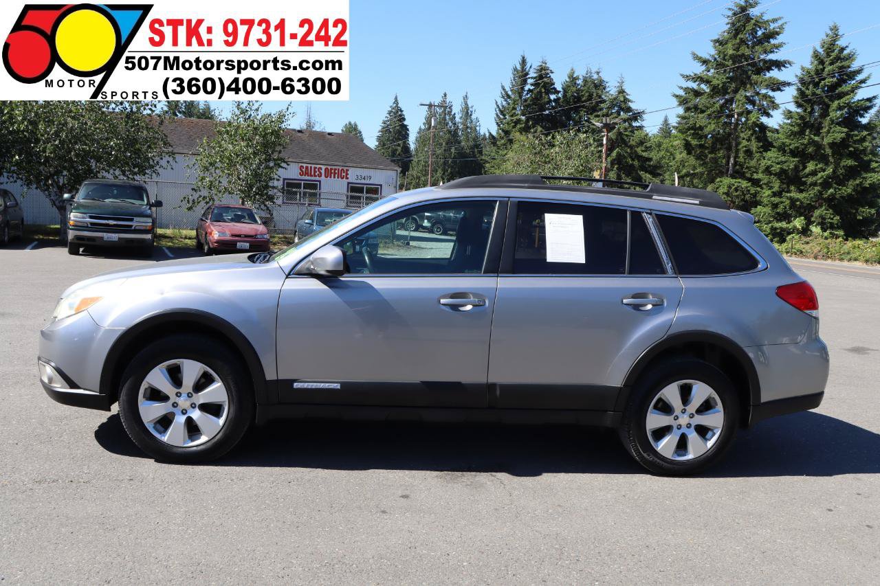 Used 2010 Subaru Outback 2.5i Premium AWD/4WD image 5