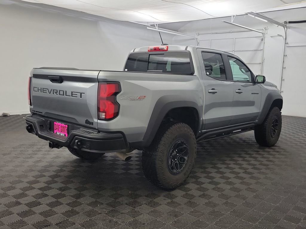Used 2024 Chevrolet Colorado ZR2 w/ ZR2 Bison Edition AWD/4WD image 7