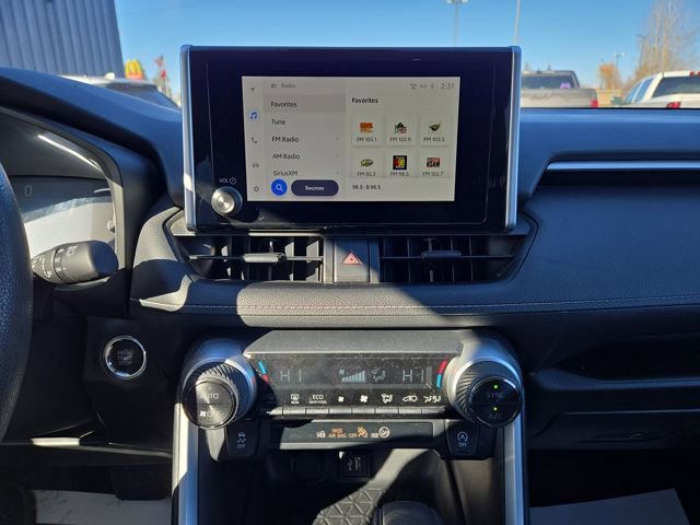 Used 2023 Toyota RAV4 XLE image 23