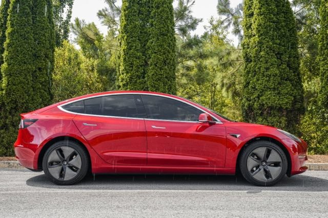 Used 2019 Tesla Model 3 Standard Range RWD image 12