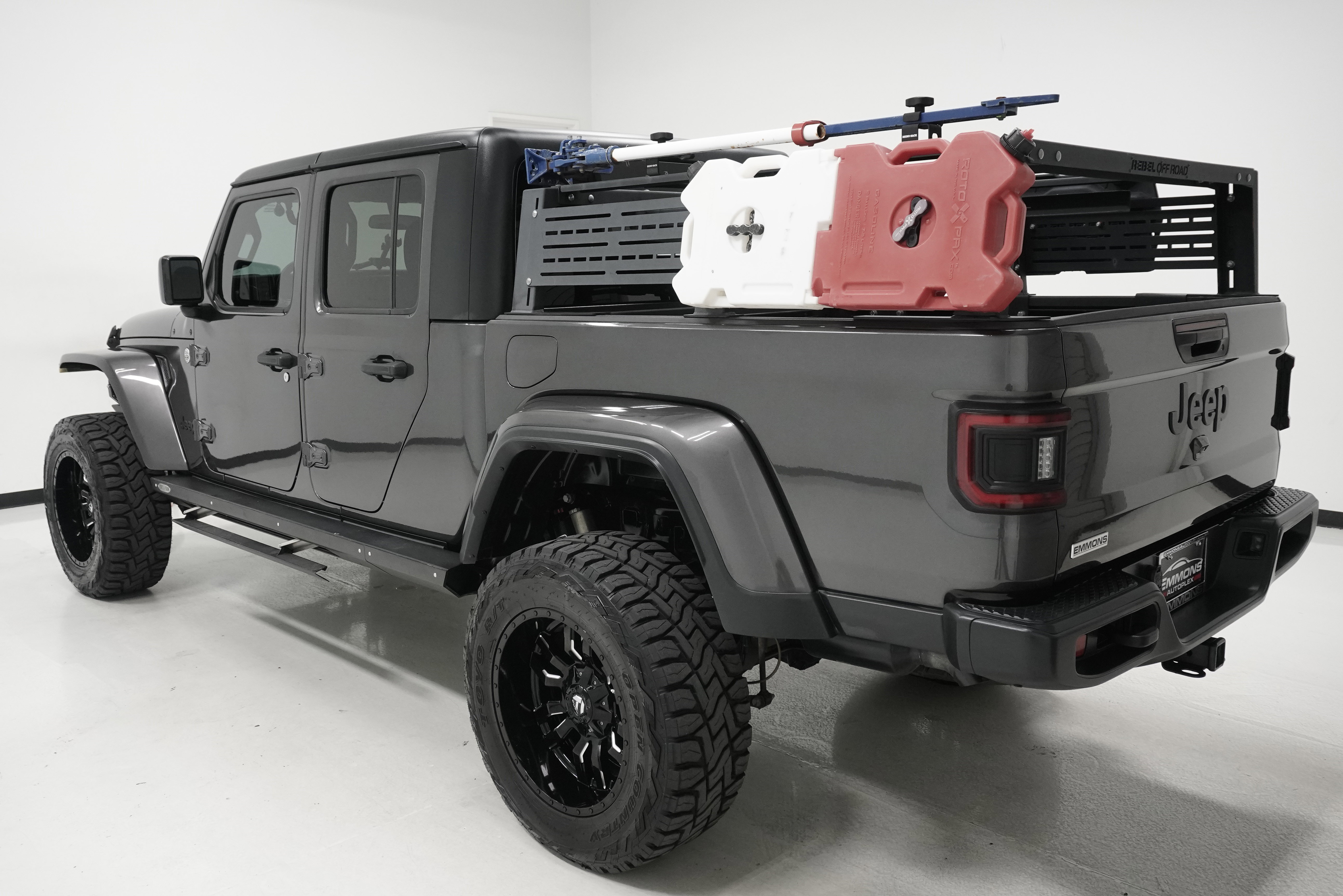 Used 2021 Jeep Gladiator Sport image 5