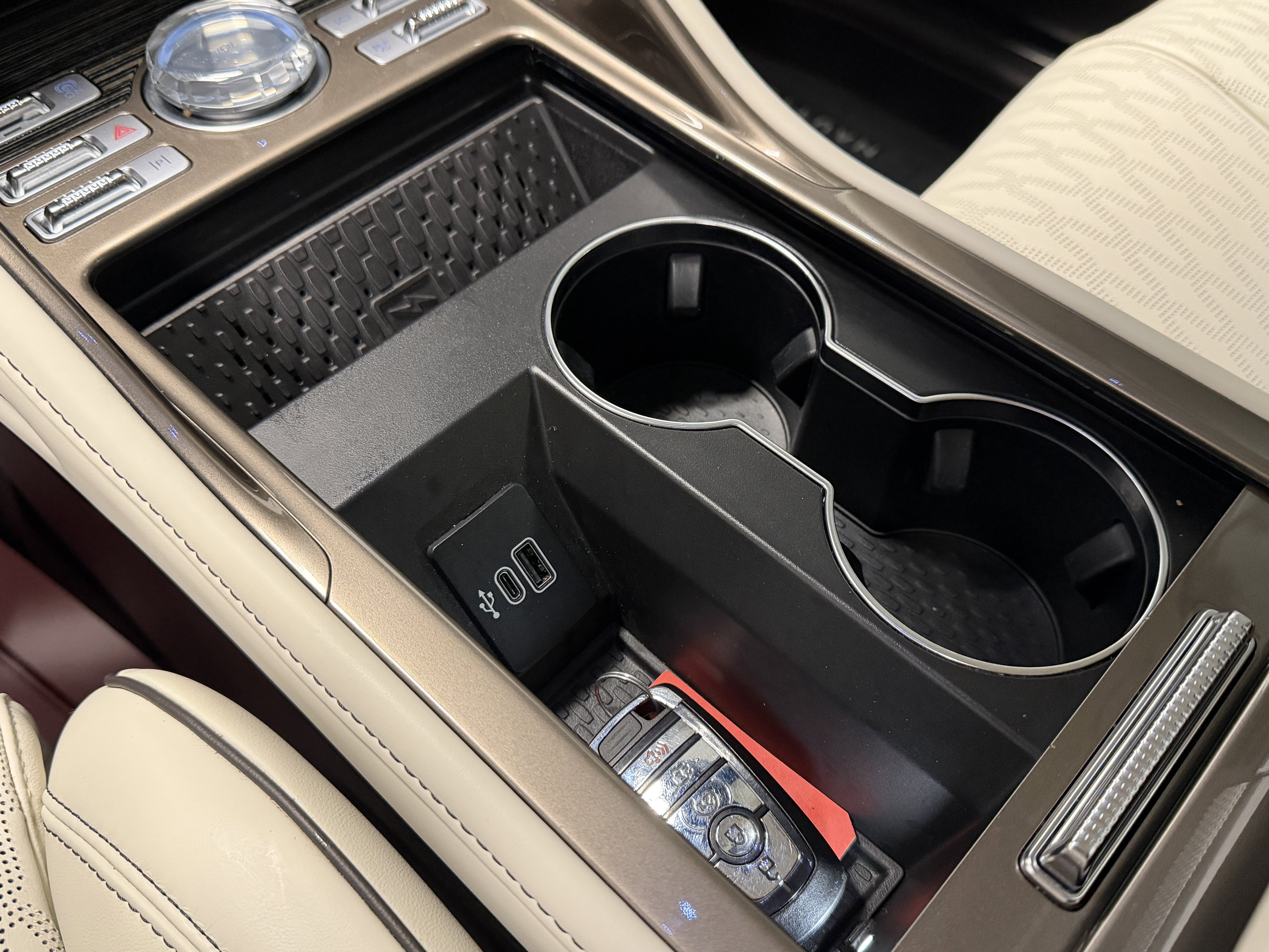 Used 2024 Lincoln Nautilus Black Label w/ Jet Appearance Package (87T) image 15