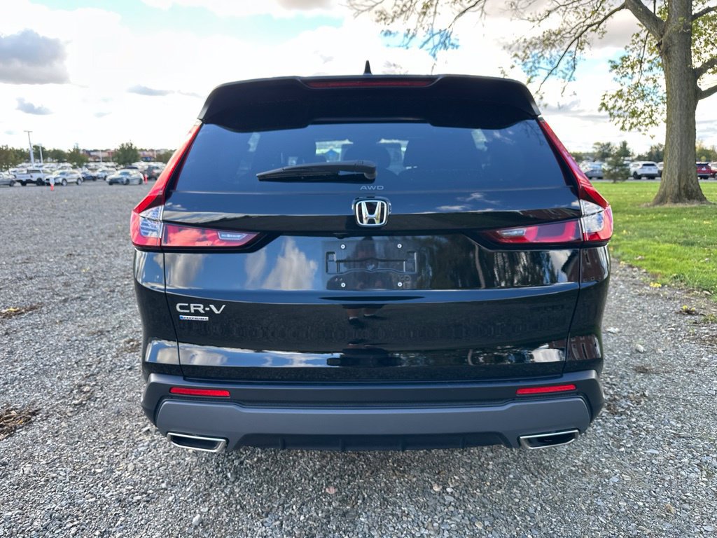 Used 2025 Honda CR-V Sport image 11