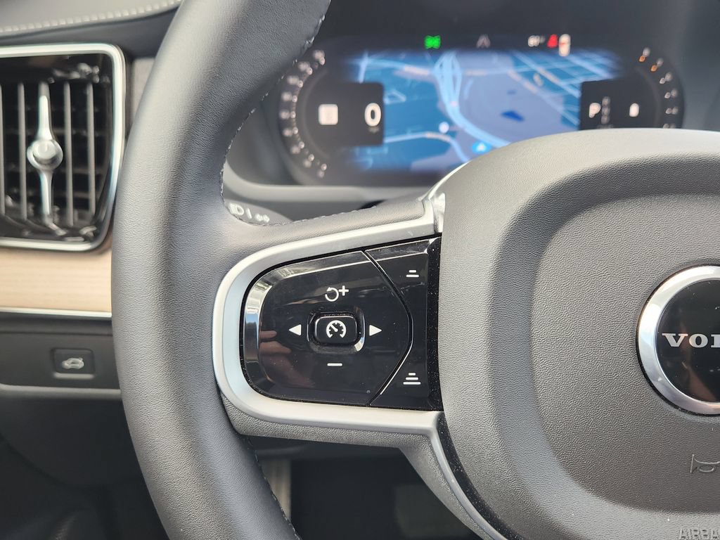 New 2026 Volvo XC90 B6 Plus w/ Protection Package AWD/4WD image 17