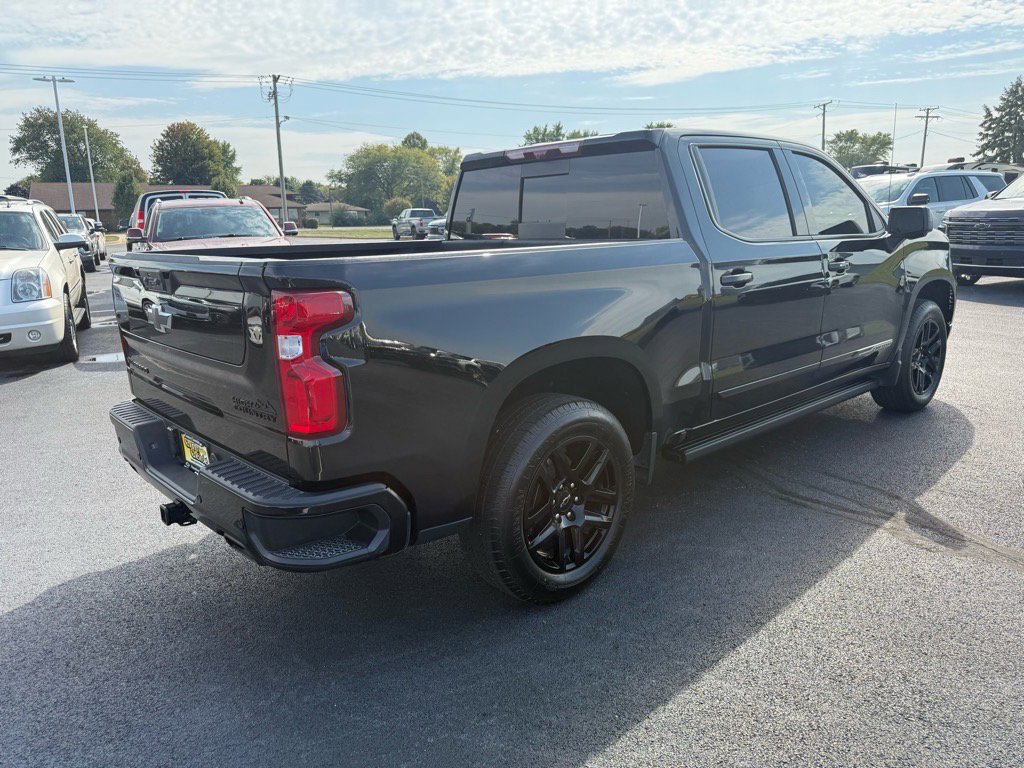 Used 2024 Chevrolet Silverado 1500 High Country w/ Midnight Edition image 5