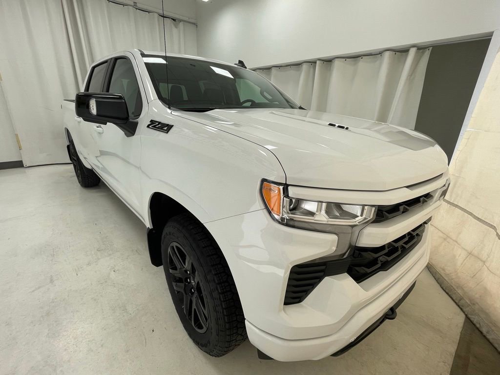 New 2026 Chevrolet Silverado 1500 RST w/ Z71 Off-Road Package image 3