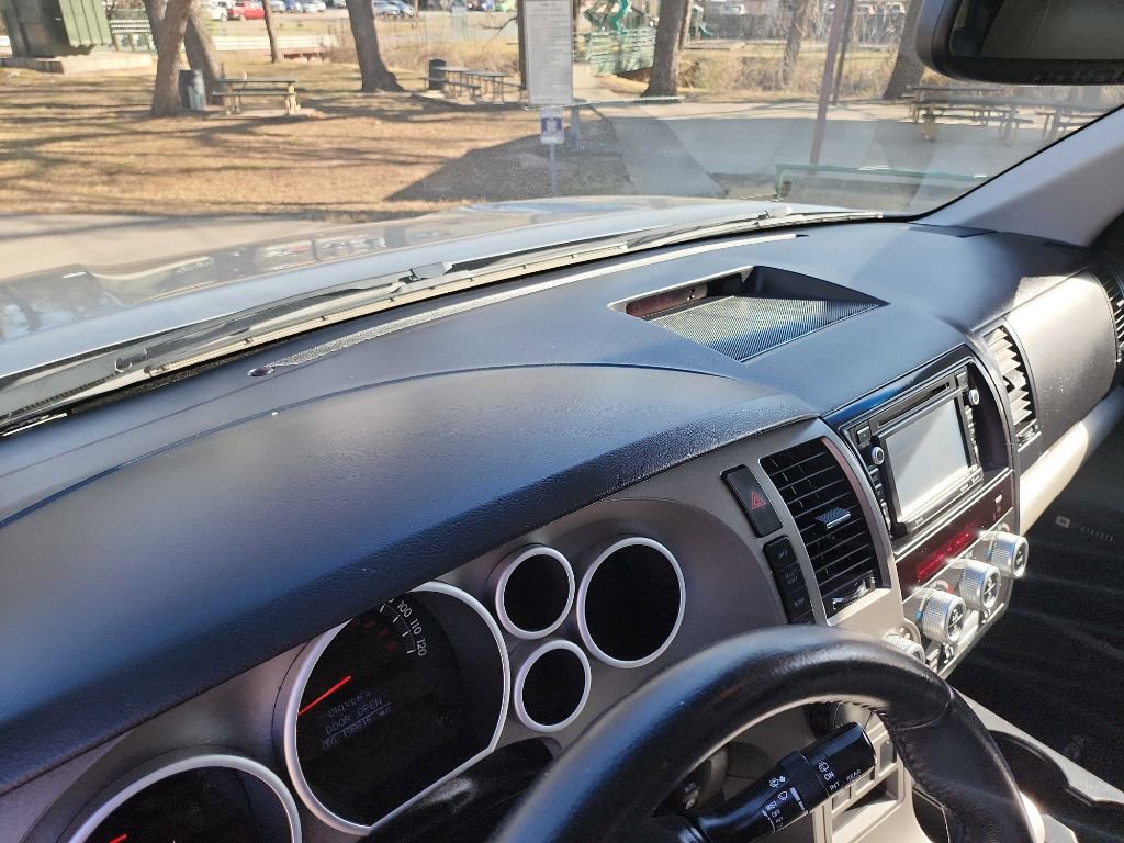 Used 2016 Toyota Sequoia Limited w/ Safety & Convenience Package image 22