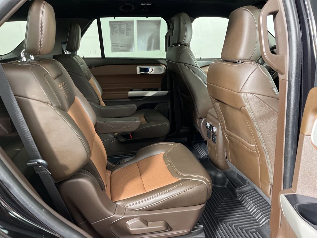 Used 2022 Ford Explorer King Ranch w/ Technology Package image 8