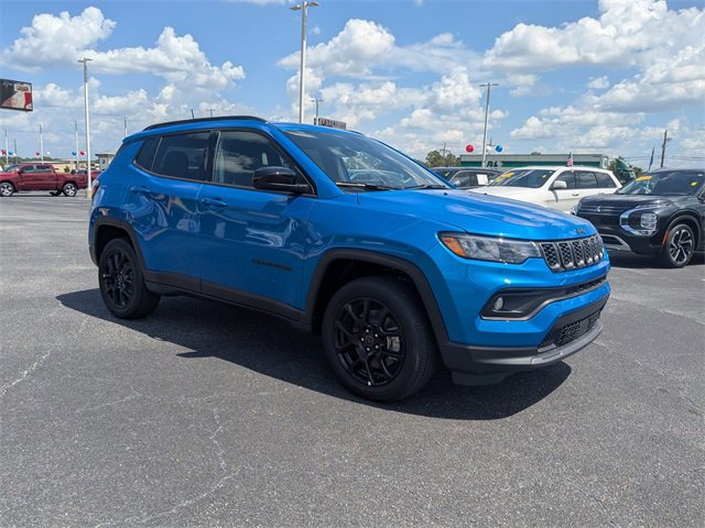 New 2025 Jeep Compass Latitude w/ Sun & Sound Group image 2