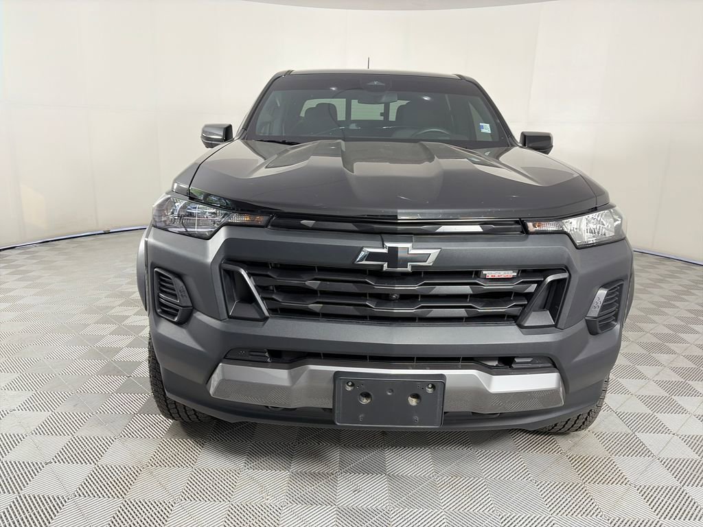 Used 2024 Chevrolet Colorado Trail Boss w/ Technology Package image 2