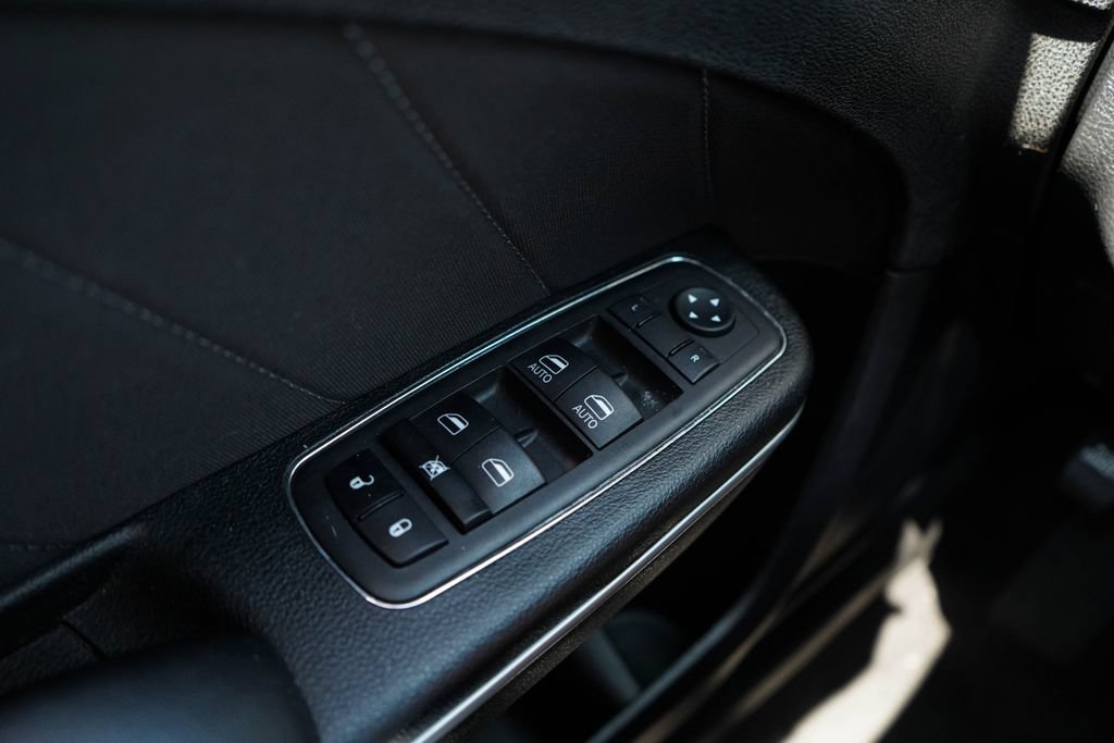 Used 2023 Dodge Charger SXT RWD image 30