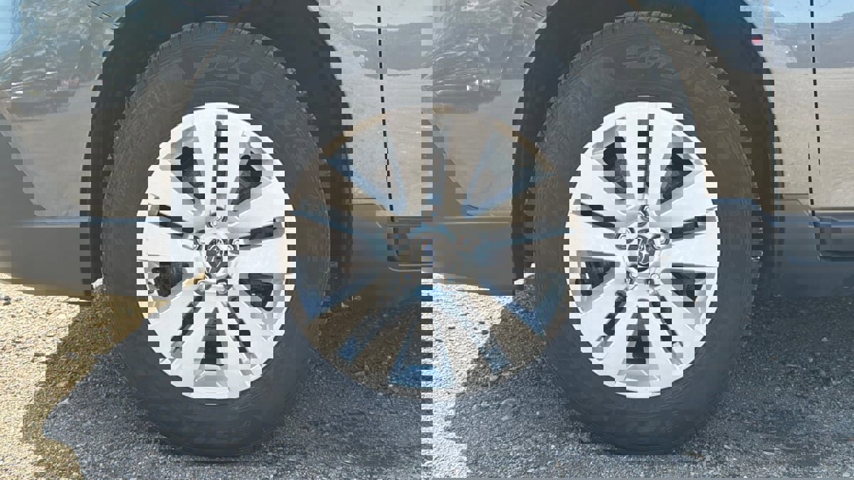 Used 2018 Subaru Outback 2.5i Premium image 24