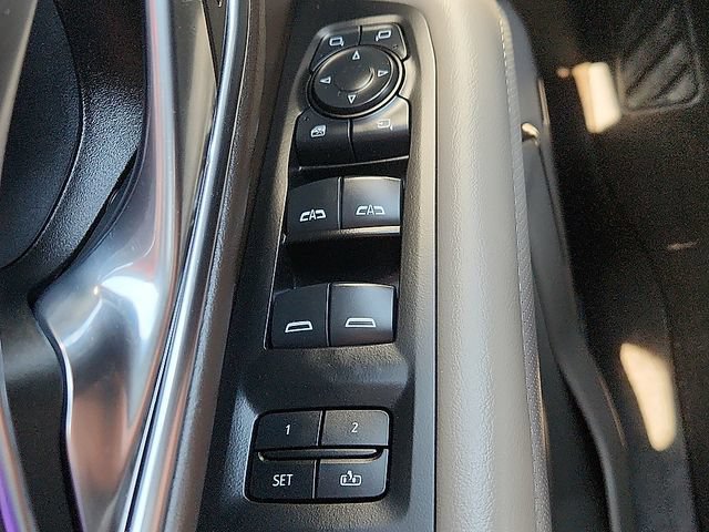 Certified 2024 GMC Yukon SLT w/ SLT Premium Package AWD/4WD image 22