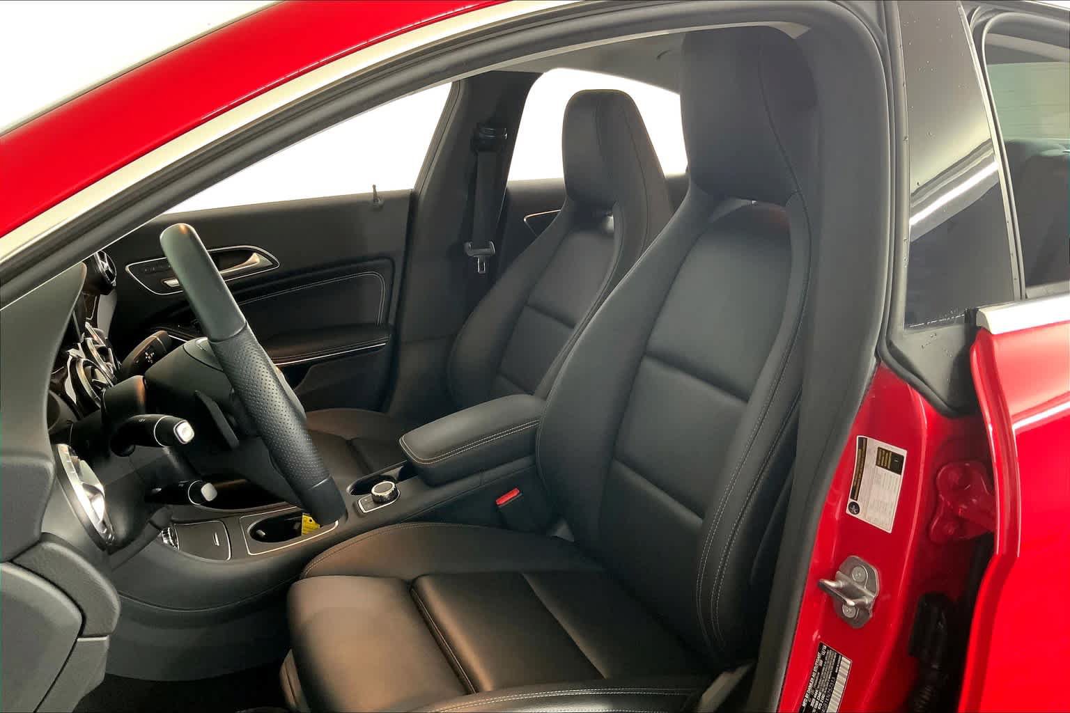 Used 2019 Mercedes-Benz CLA 250 4MATIC image 9