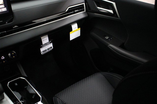 New 2026 Mitsubishi Outlander ES FWD image 22