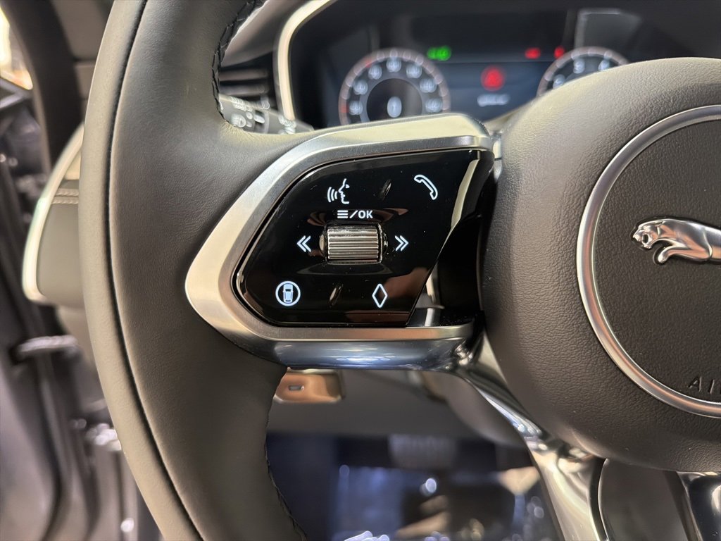 New 2026 Jaguar F-PACE R-Dynamic S image 12