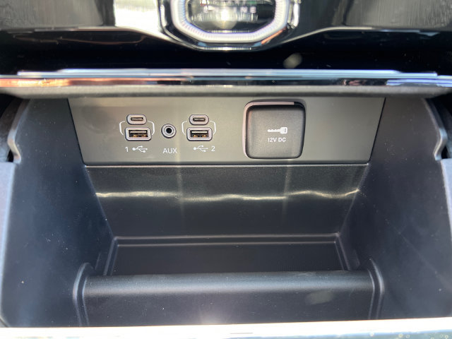 New 2026 Jeep Grand Cherokee L Limited w/ Limited Altitude Package AWD/4WD image 15