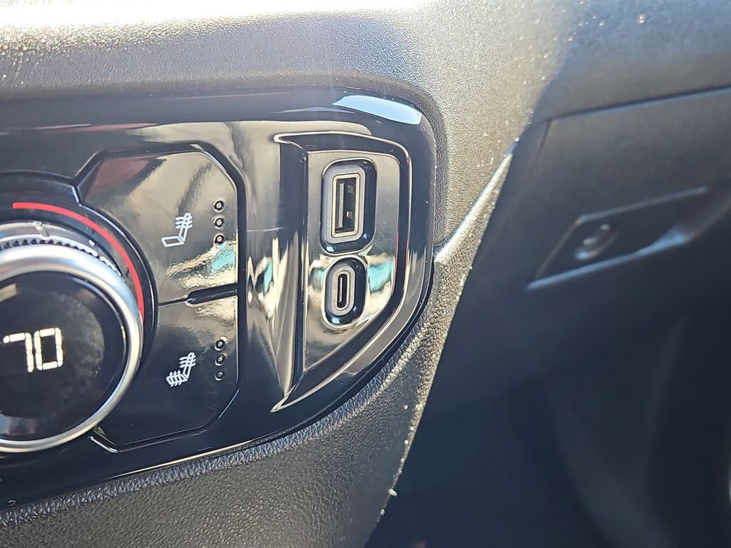 Certified 2025 GMC Sierra 1500 SLT AWD/4WD image 18