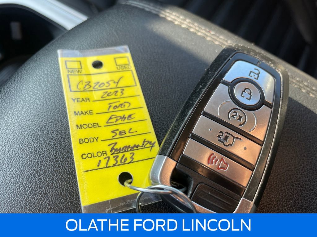 Used 2023 Ford Edge SEL w/ Convenience Package image 12