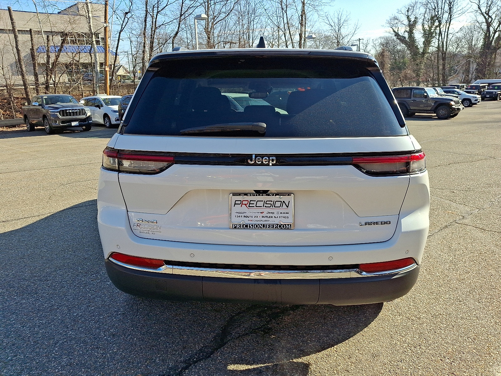 Certified 2023 Jeep Grand Cherokee Laredo image 6
