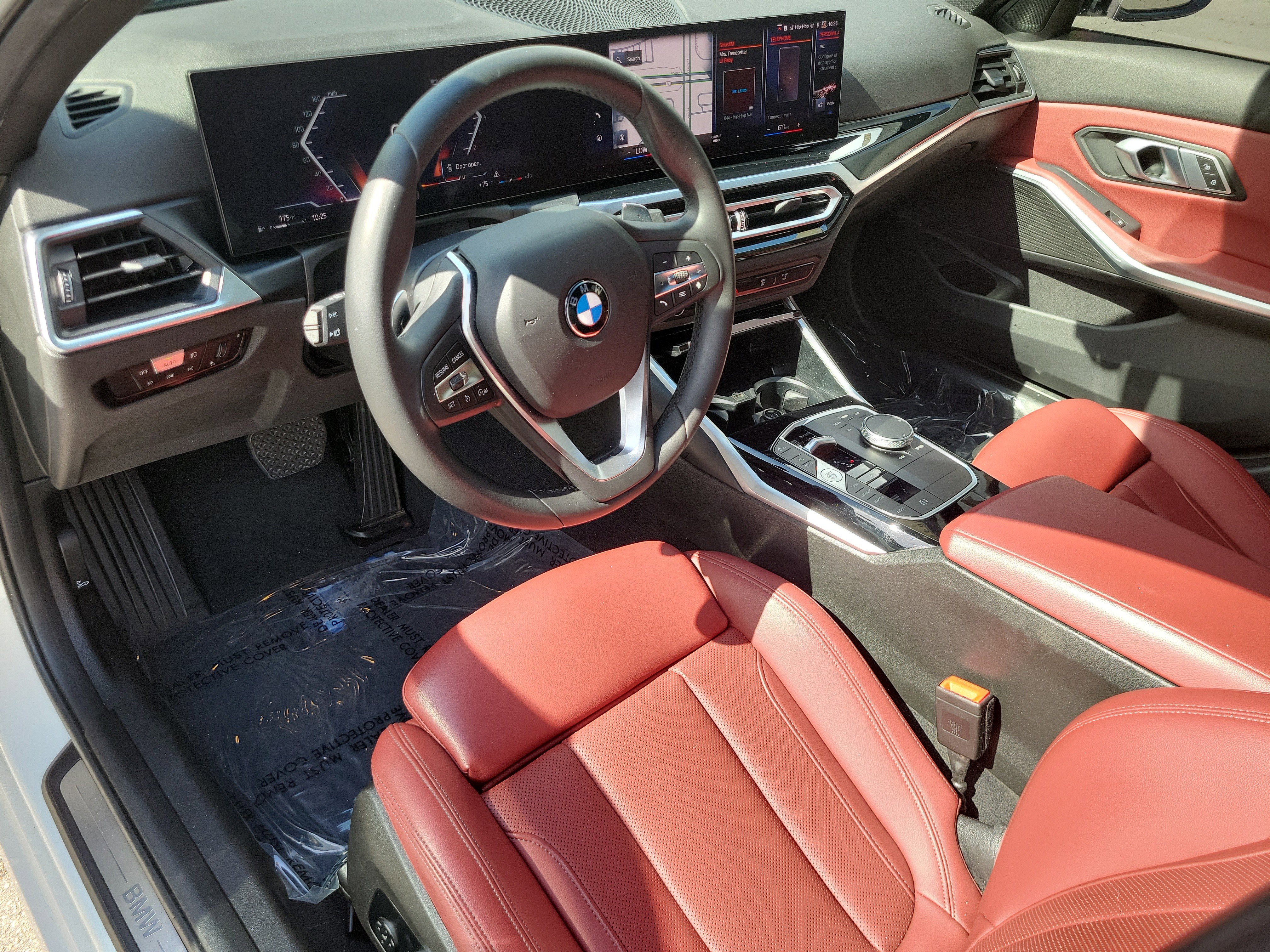 Used 2023 BMW 330i Sedan w/ Convenience Package RWD image 18