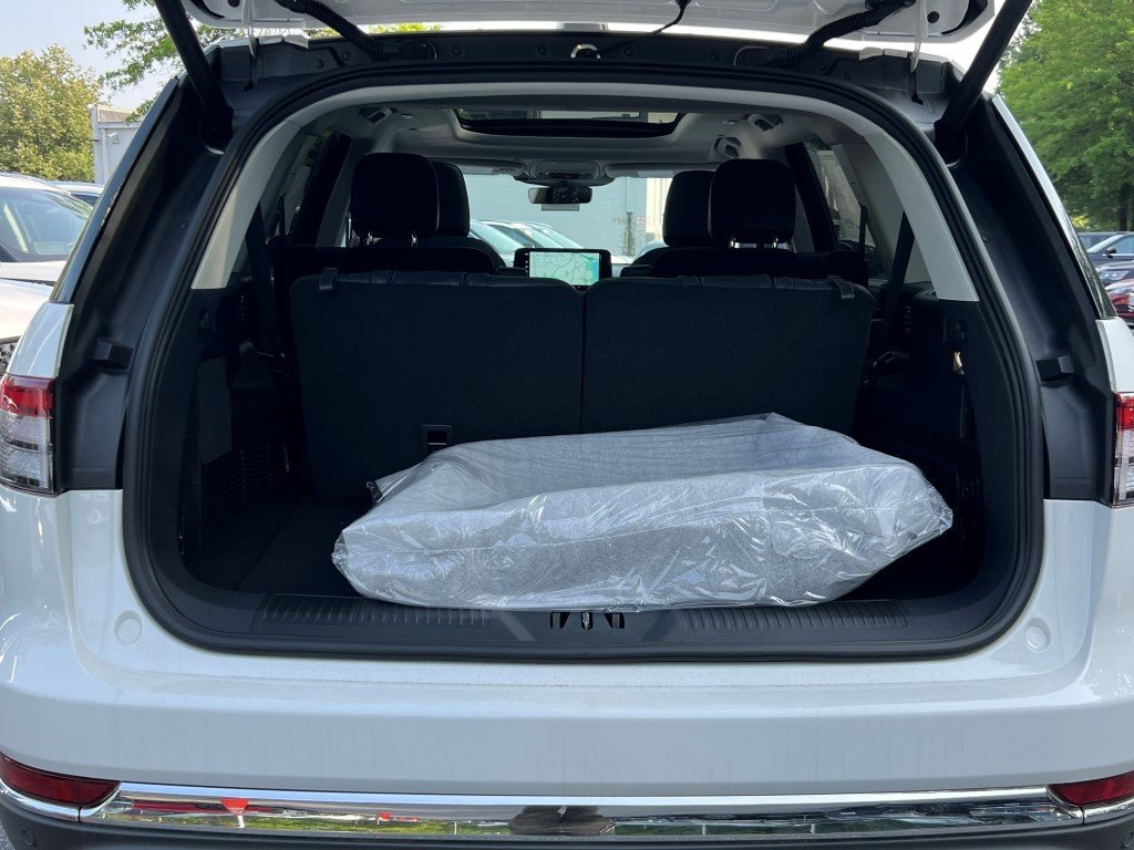 New 2025 Lincoln Aviator Reserve w/ Illumination Package image 13