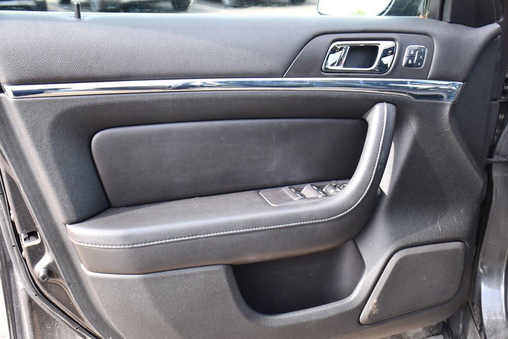 Used 2016 Lincoln MKS AWD image 21