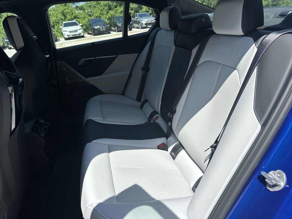 New 2026 BMW M5 w/ Carbon Package image 22