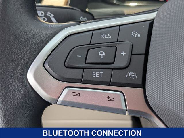 Used 2024 Volkswagen Atlas SE AWD/4WD image 14