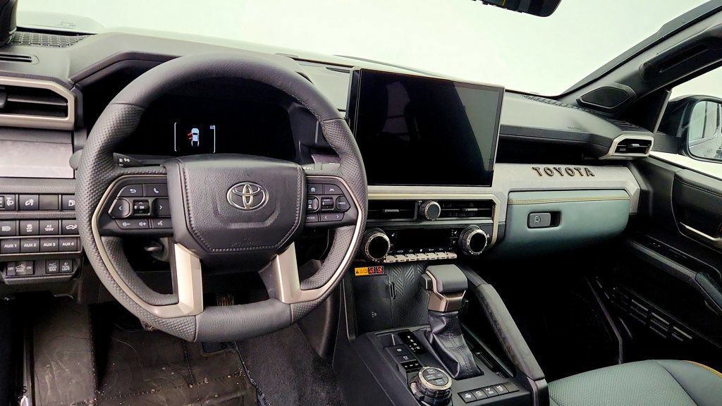 Used 2025 Toyota Tacoma 4x4 Double Cab Hybrid image 12