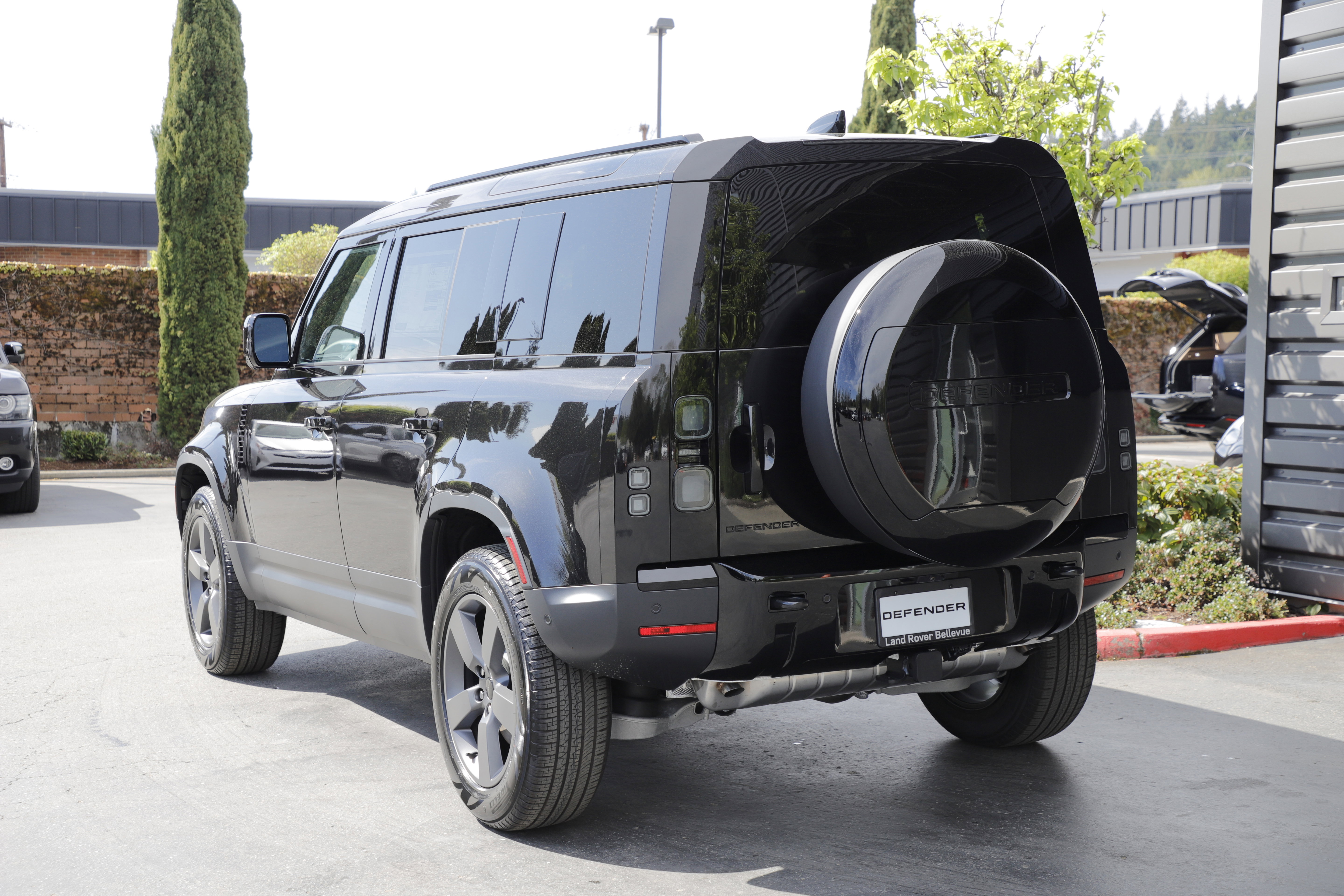 New 2026 Land Rover Defender 110 S AWD/4WD image 6