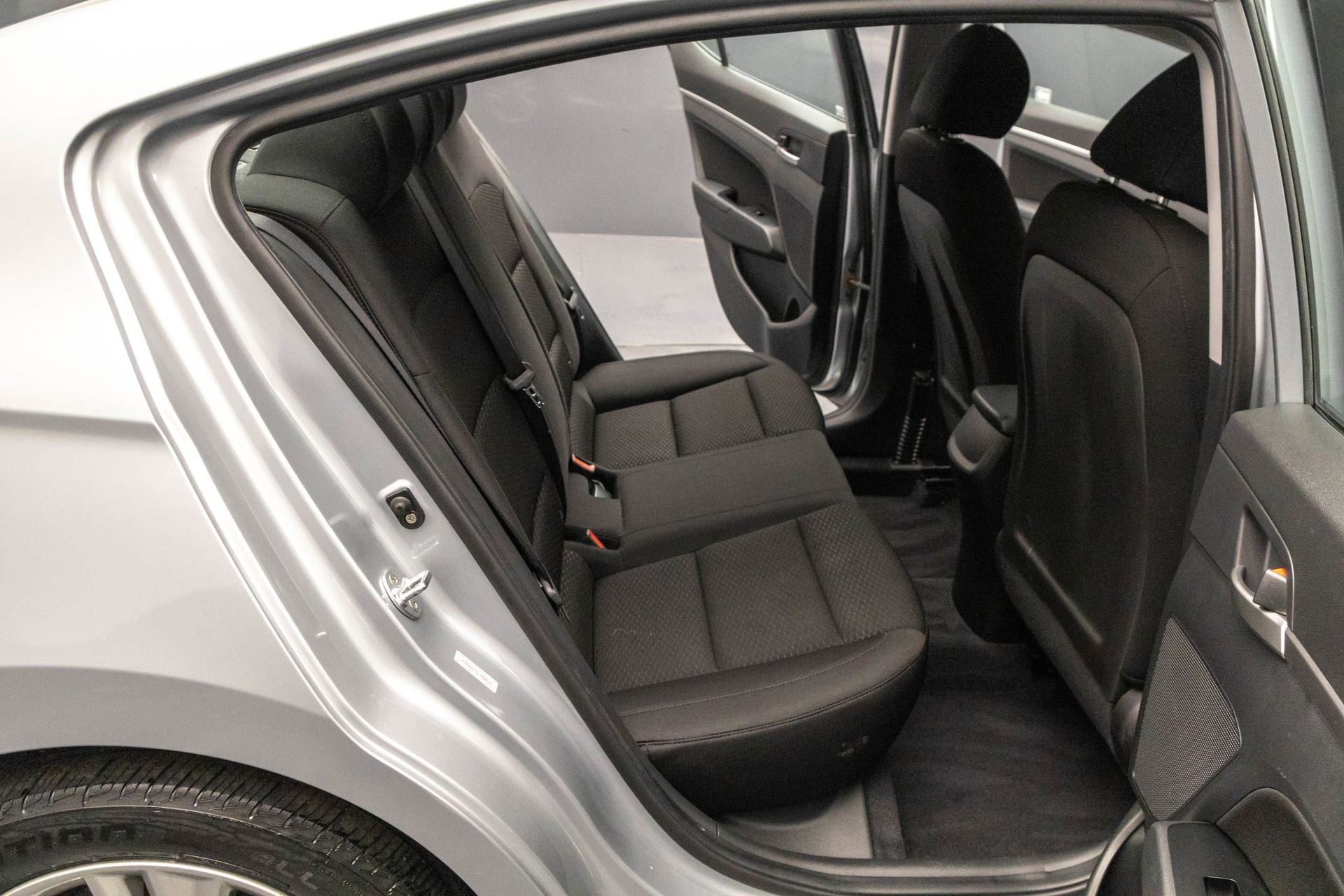 Used 2020 Hyundai Elantra SEL w/ Cargo Package (C1) image 33